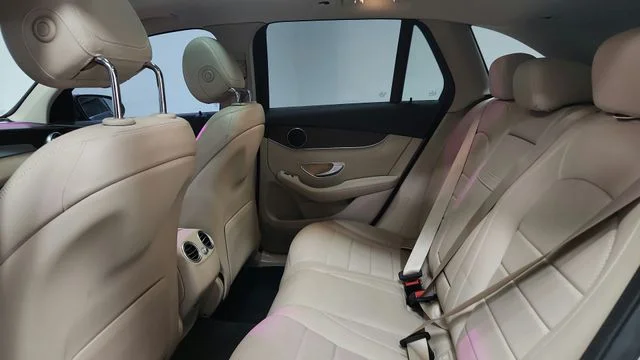 2021 Mercedes-Benz GLC GLC300 - Photo 20