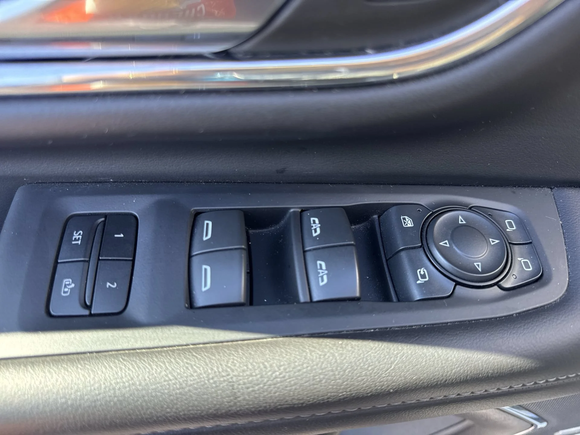 Certified Used 2023 Summit White Chevrolet Z71 image 13