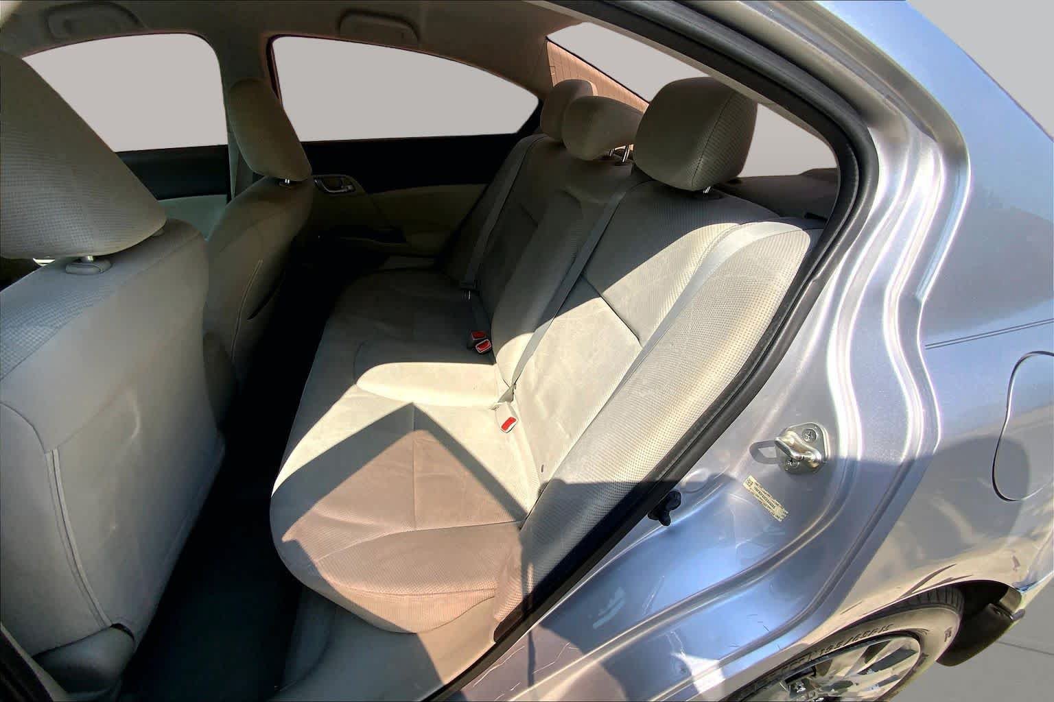 Used 2012 Alabaster Silver Metallic Honda LX image 20