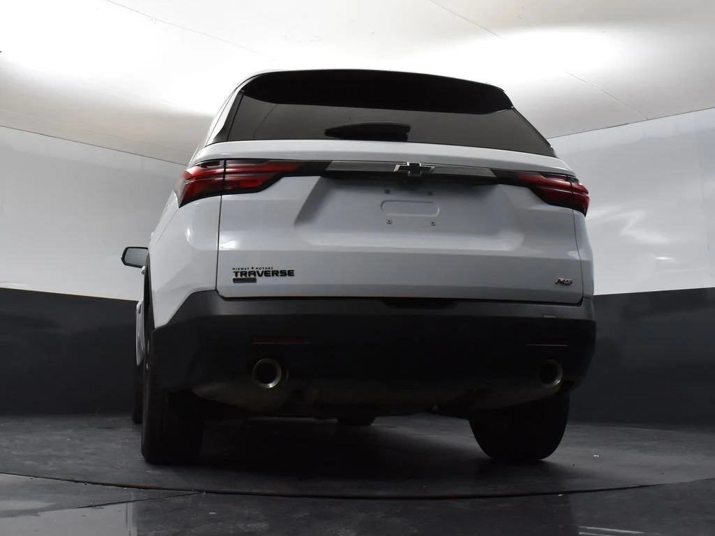 Used 2024 White Chevrolet RS image 32