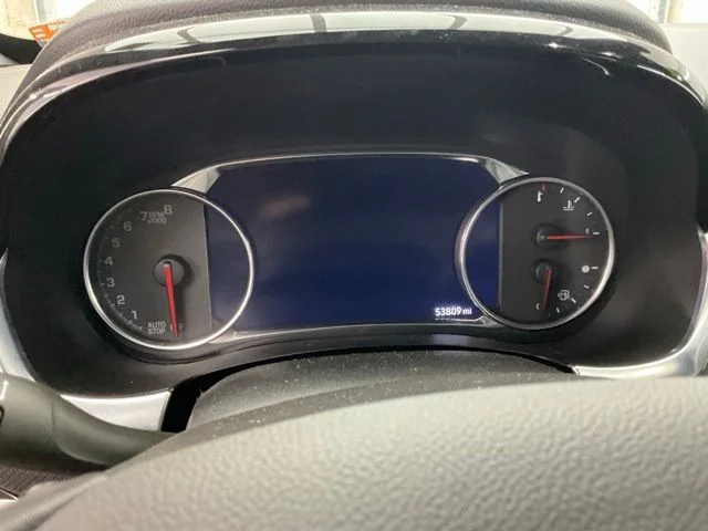 Used 2022 Red Chevrolet Premier image 11