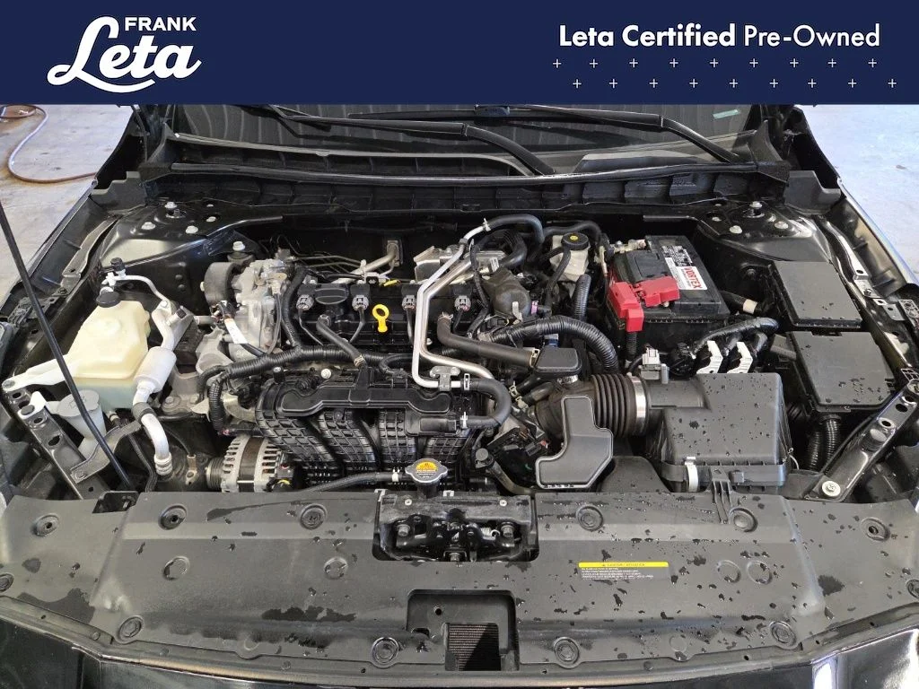 Used 2022 Black Nissan 2.5 SV image 25
