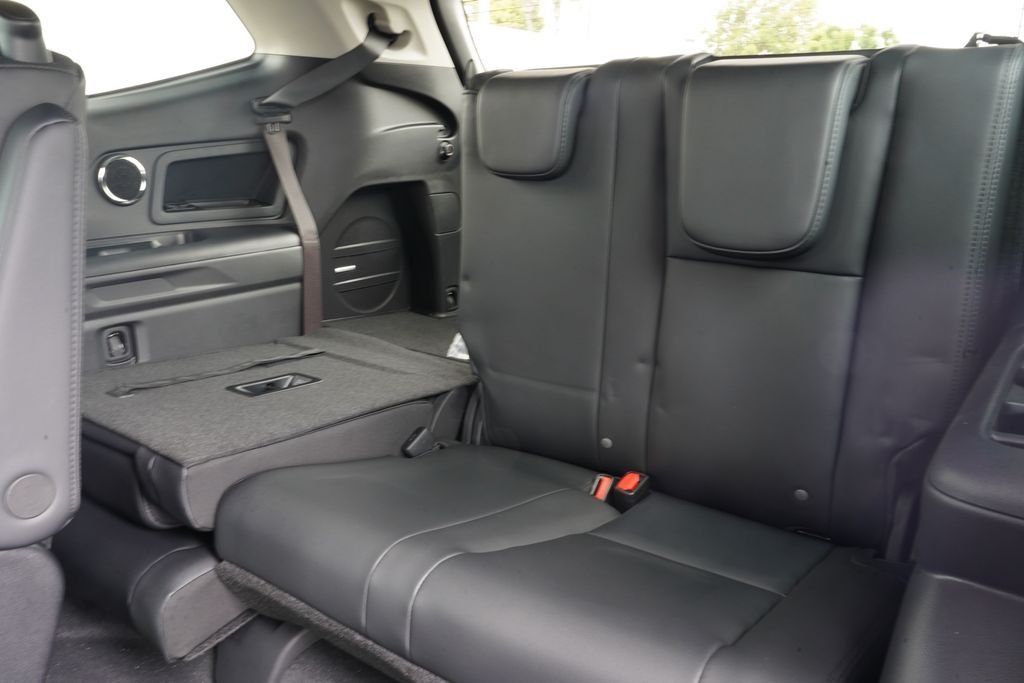 New 2026 MAGNETITE GRAY METALLIC Subaru Touring 7-Passenger image 8
