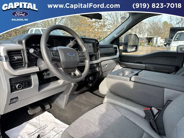 Used 2025 White Ford XLT image 19