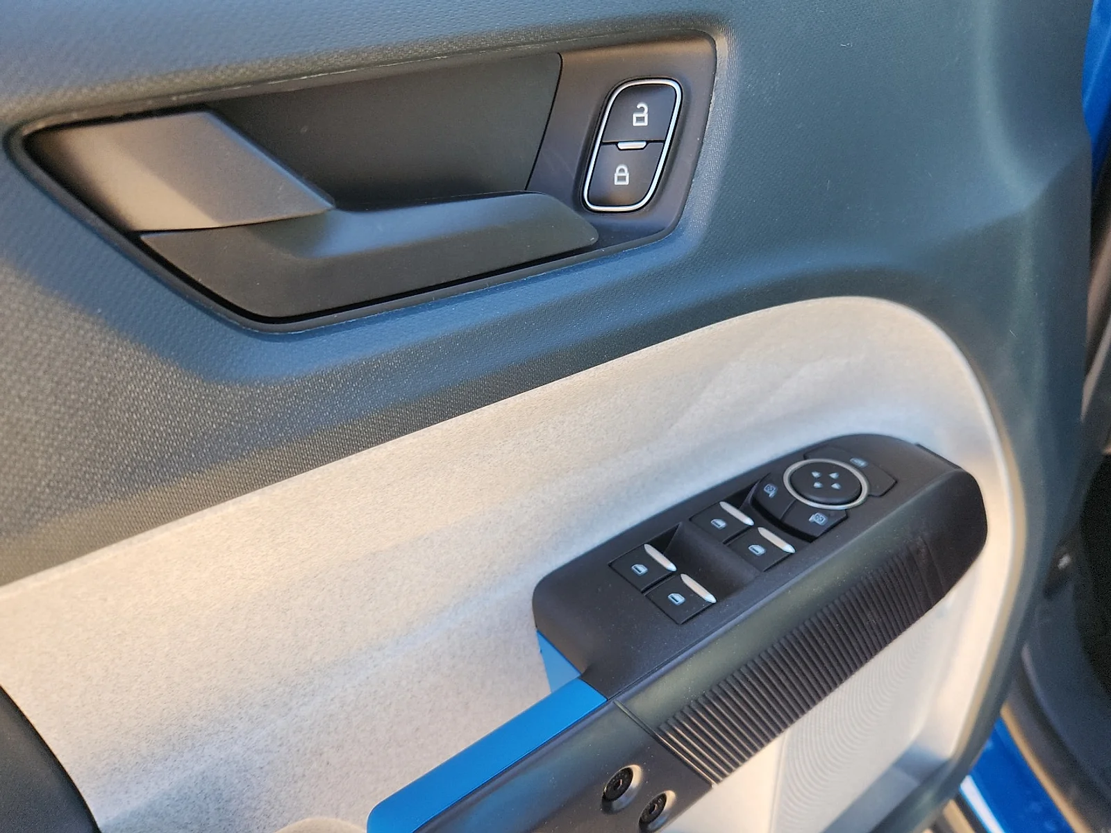 New 2026 Velocity Blue Ford XLT image 15