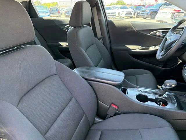 Used 2024 Gray Chevrolet LT image 26