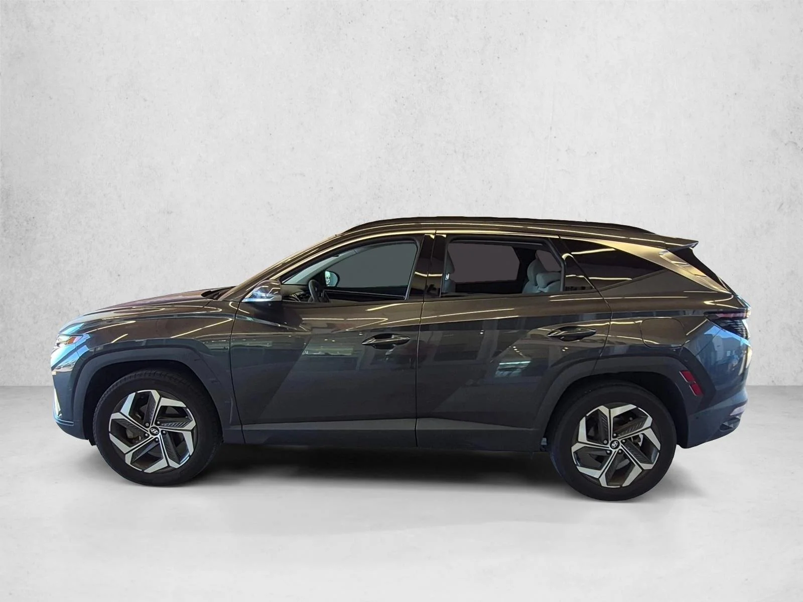 Used 2023 Portofino Gray Hyundai Limited image 7