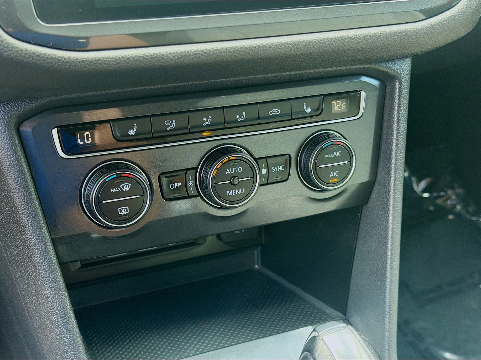2019 Volkswagen Tiguan SE - Photo 12