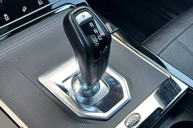 Certified Used 2022 Black Land Rover Dynamic image 20