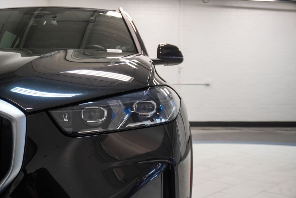 Used 2024 Black BMW xDrive40i image 40
