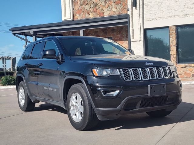 2017 Jeep Grand Cherokee Laredo's photo