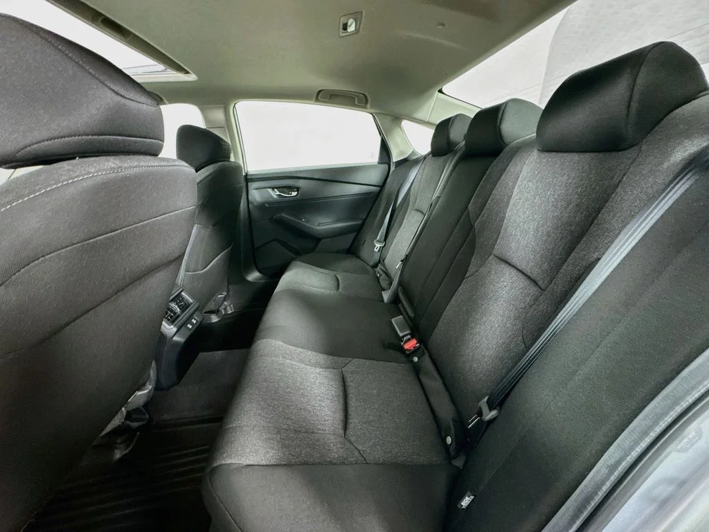 Used 2026 Silver Honda SE image 30
