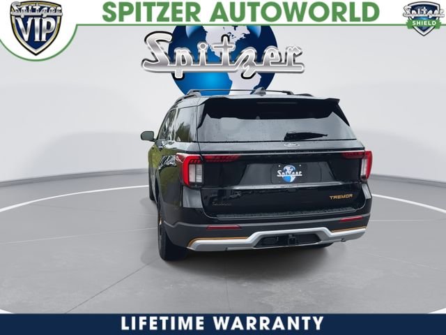 New 2026 Agate Black Metallic Ford Tremor® image 8