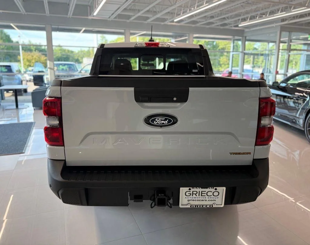 New 2026 White Ford Tremor image 4