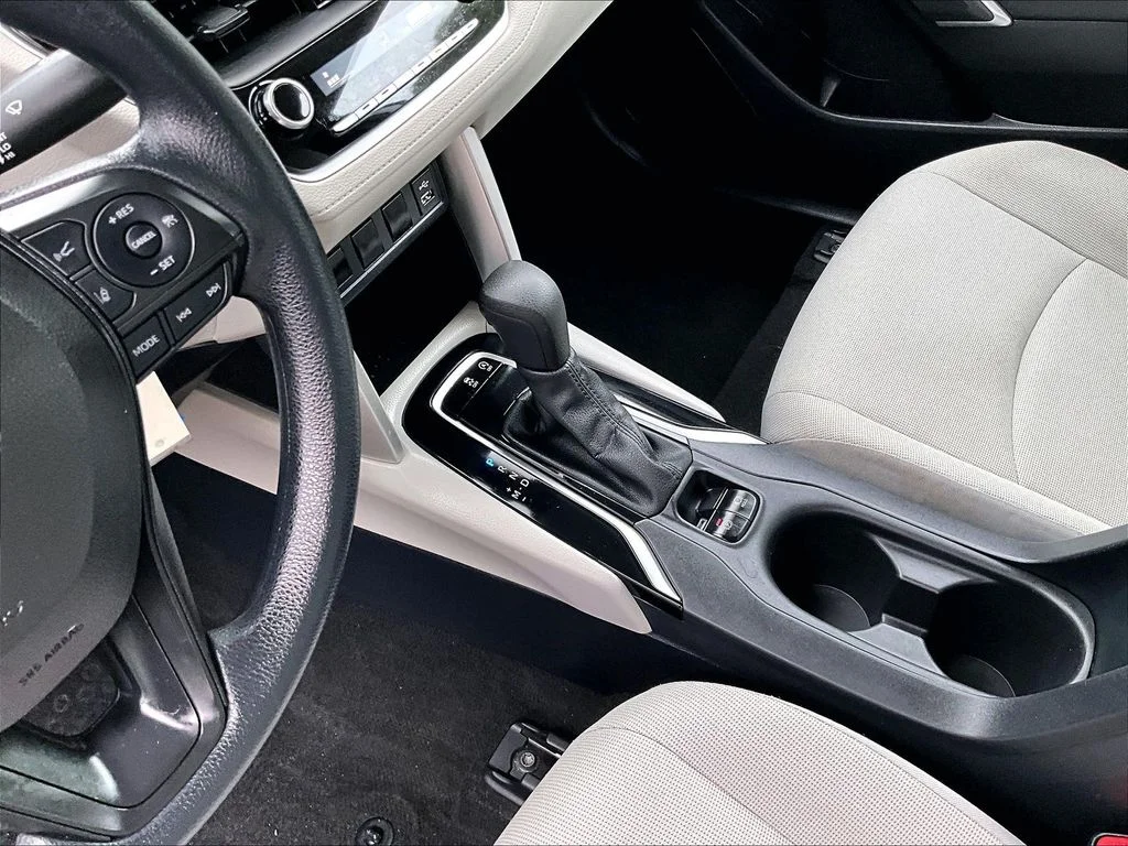 Certified Used 2022 Silver Toyota L image 20