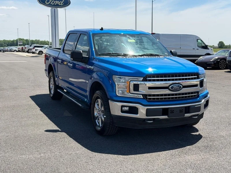 Certified Used 2019 Velocity Blue Metallic Ford XLT image 3