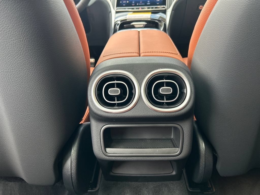 New 2027 Polar White Mercedes-Benz GLC 300 image 61