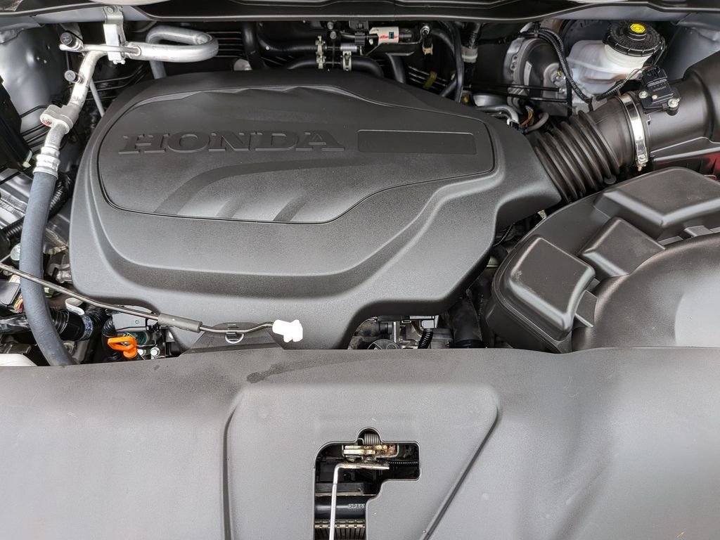 Used 2025 Silver Honda EX-L image 36