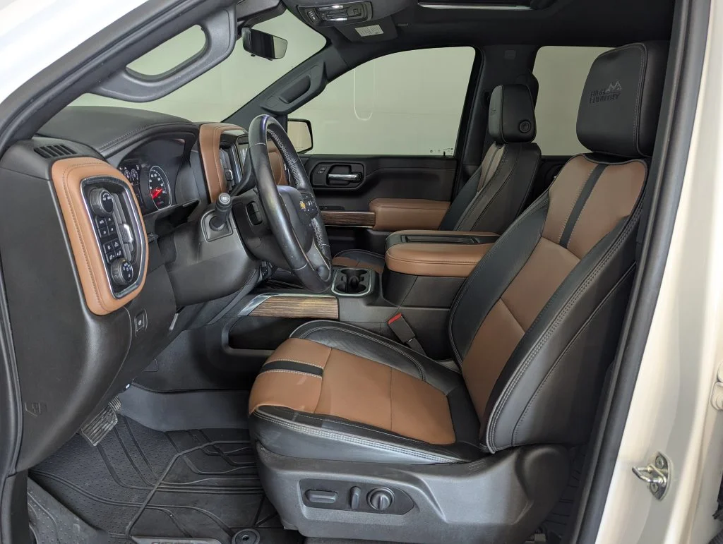 Used 2022 Beige Chevrolet High Country image 12
