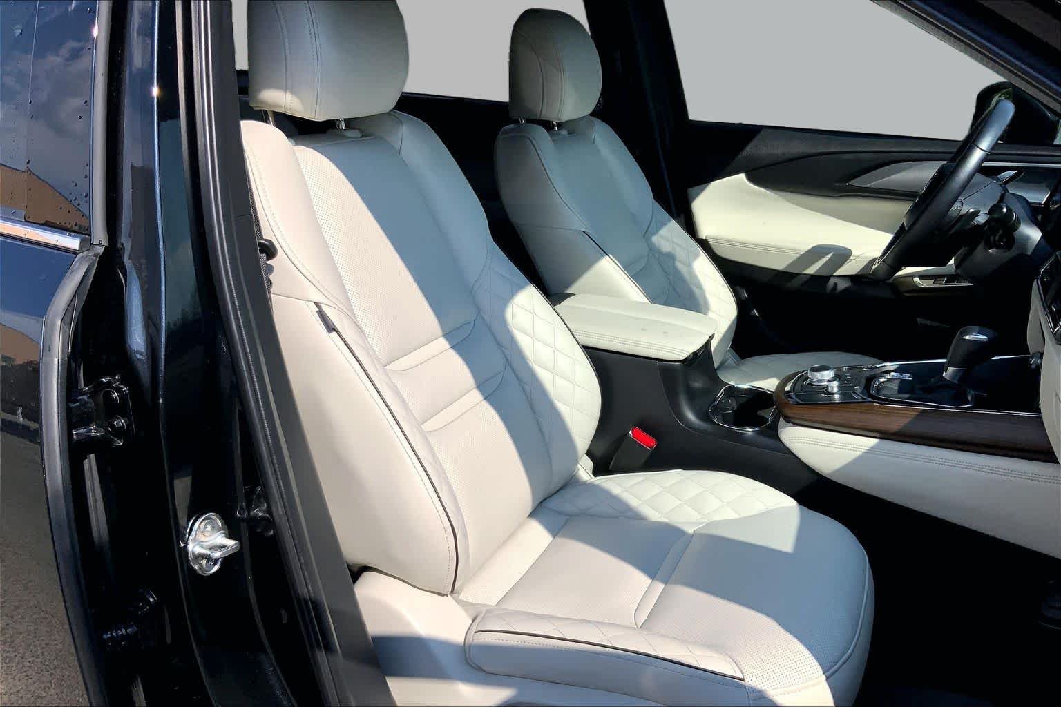 Pre-Owned 2022 Mazda CX-9 Signature