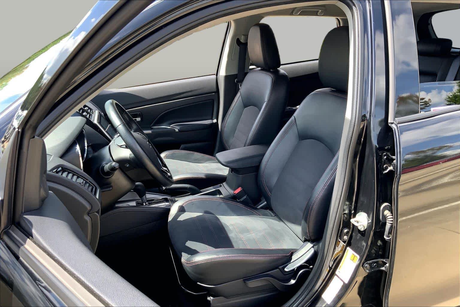 Pre-Owned 2024 Mitsubishi Outlander Sport SE