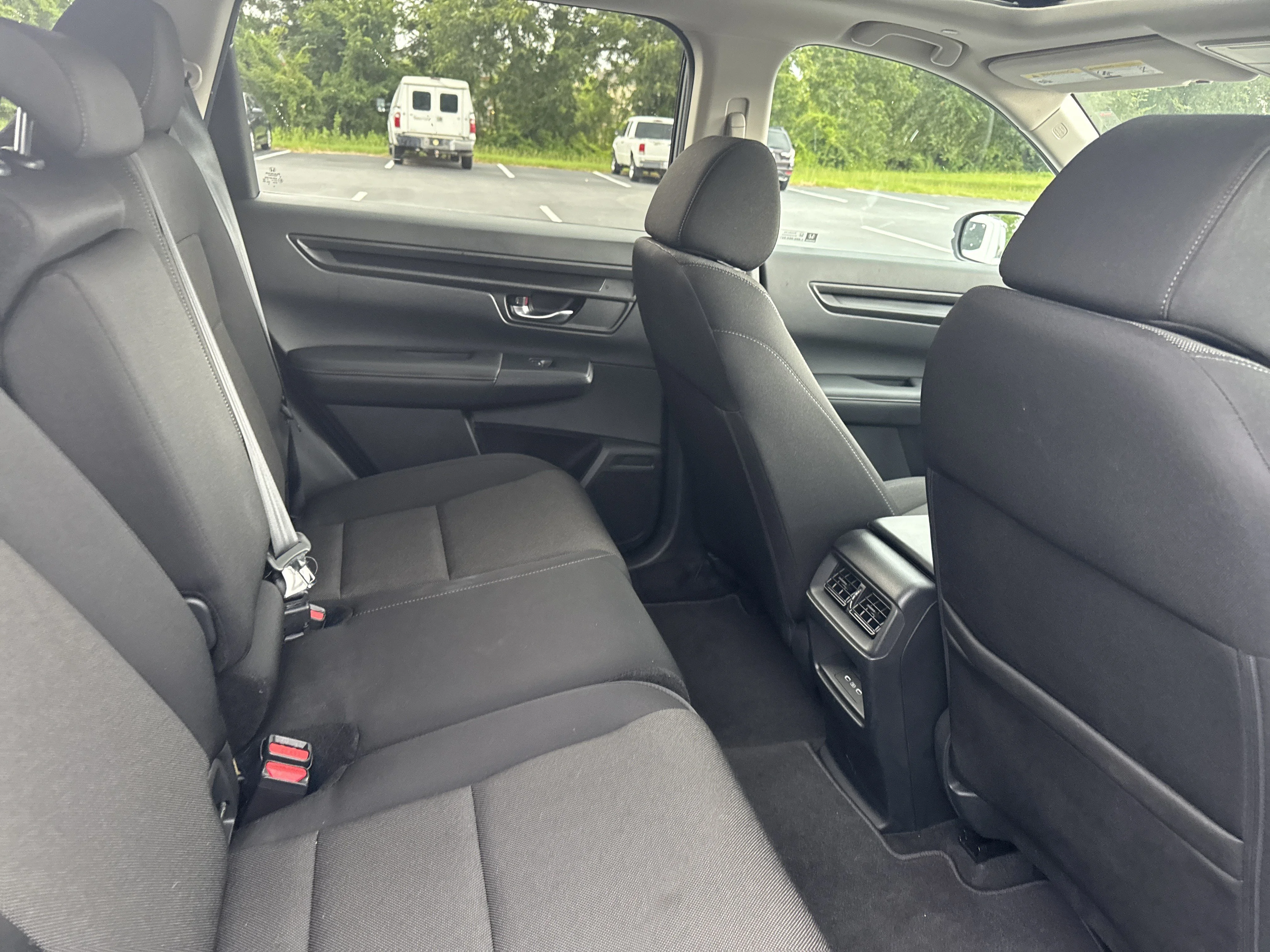 Used 2025 sparkle silver alloy metallic Honda EX image 34