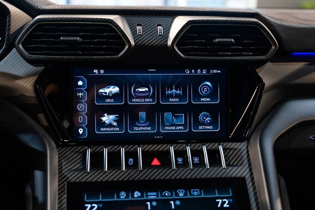 Used 2024 Blu Cepheus Metallic Lamborghini Performante image 20