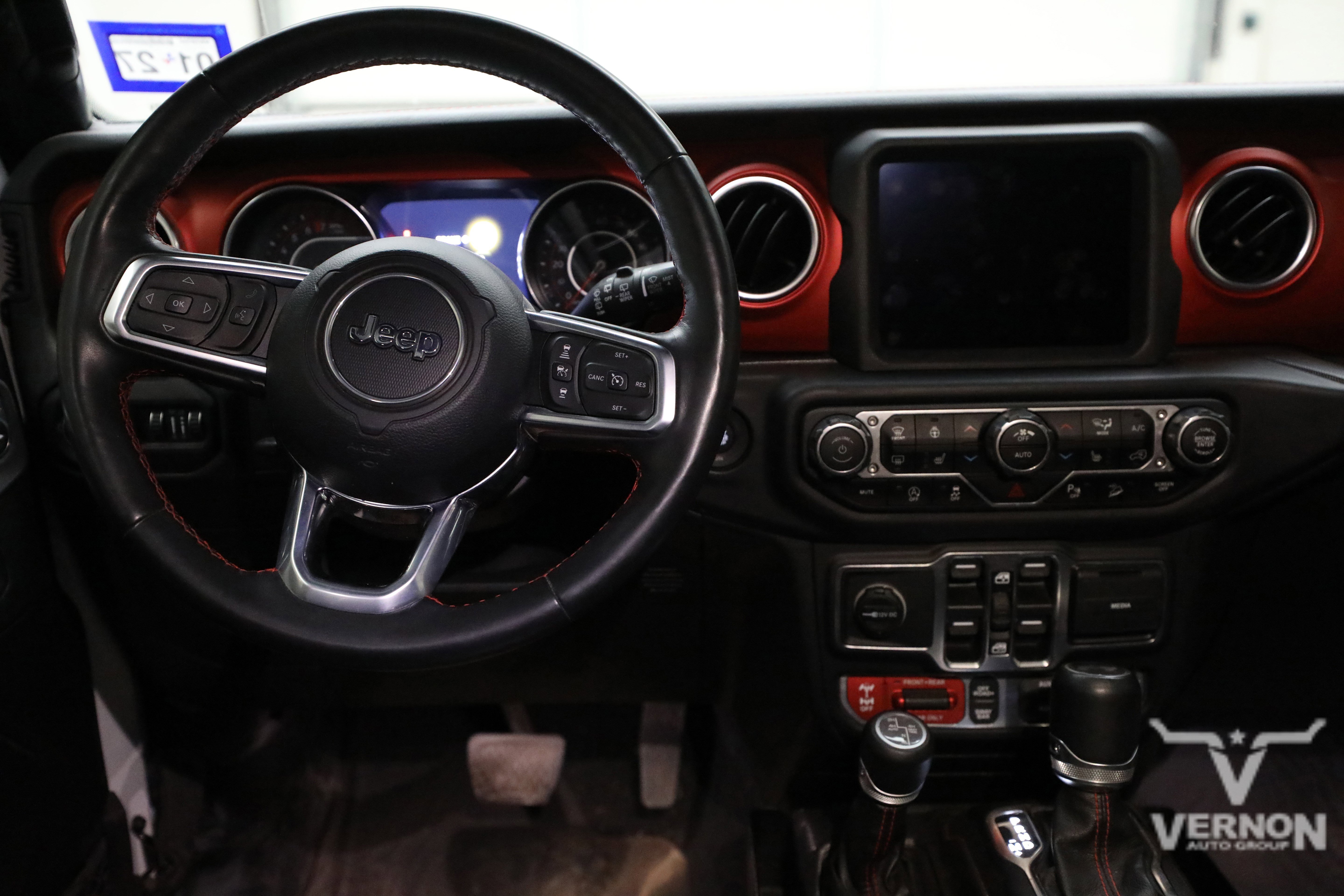 Used 2021 Bright White Clearcoat Jeep Y image 8