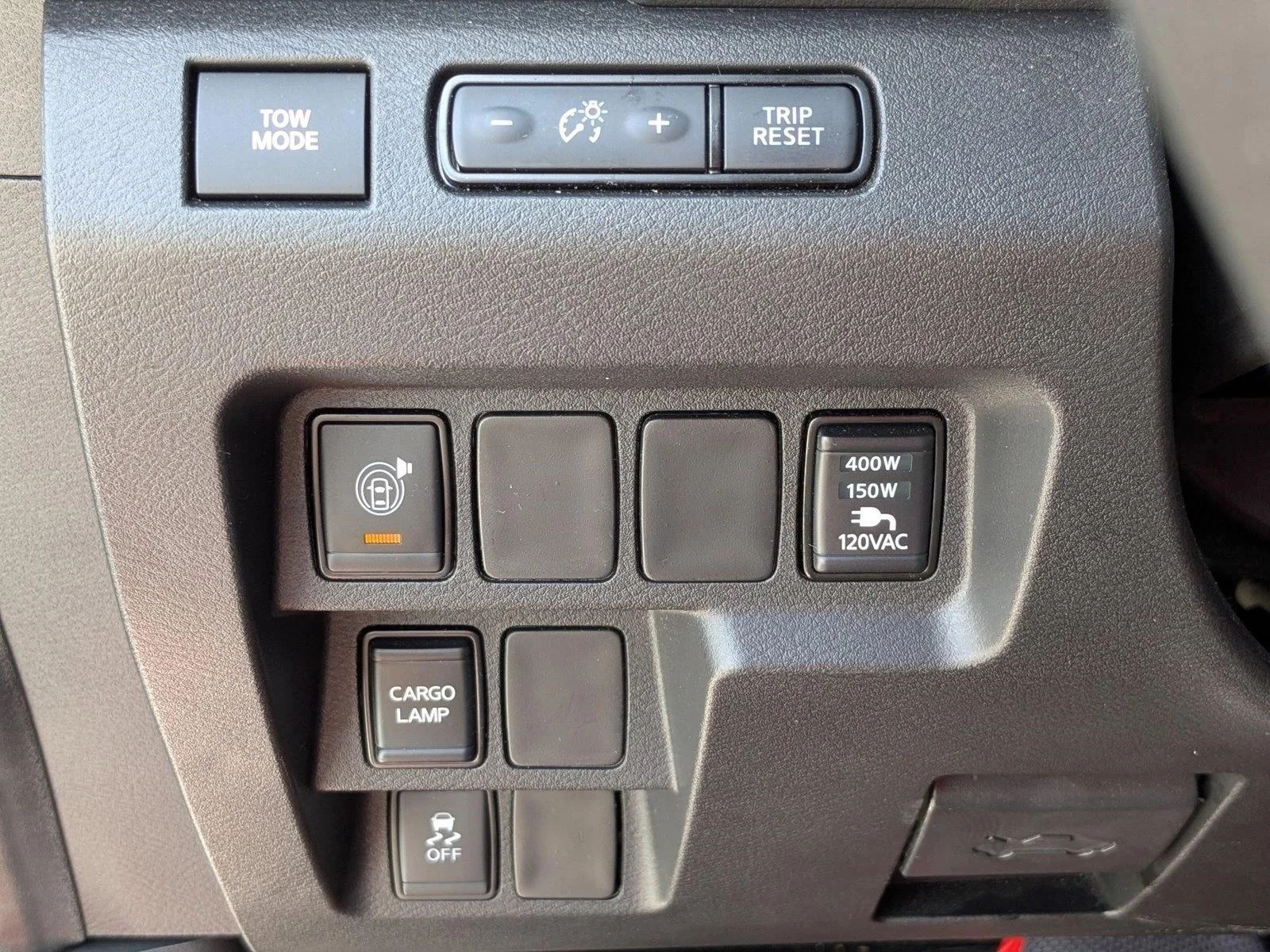 Used 2025 Afterburn Orange Nissan PRO-X image 13