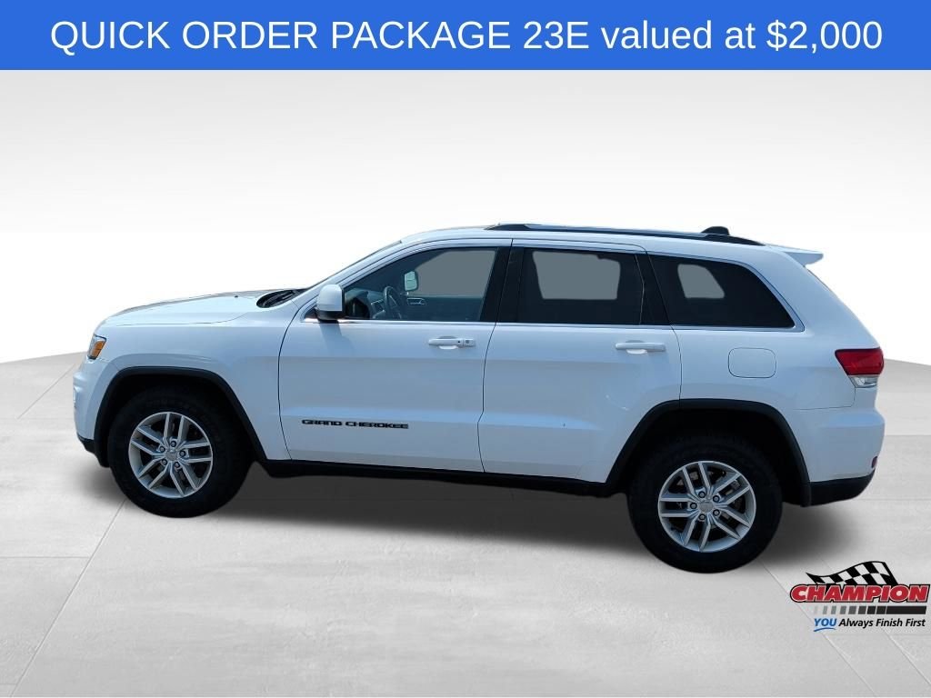 Used 2017 White Jeep Laredo image 2