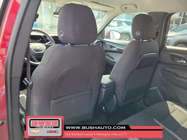 Used 2025 Crimson Metallic Chevrolet LT image 13