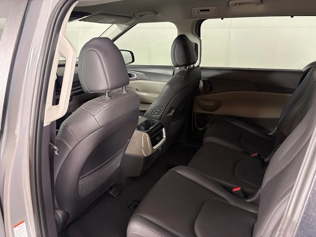 New 2026 Ceramic Silver Kia EX image 40