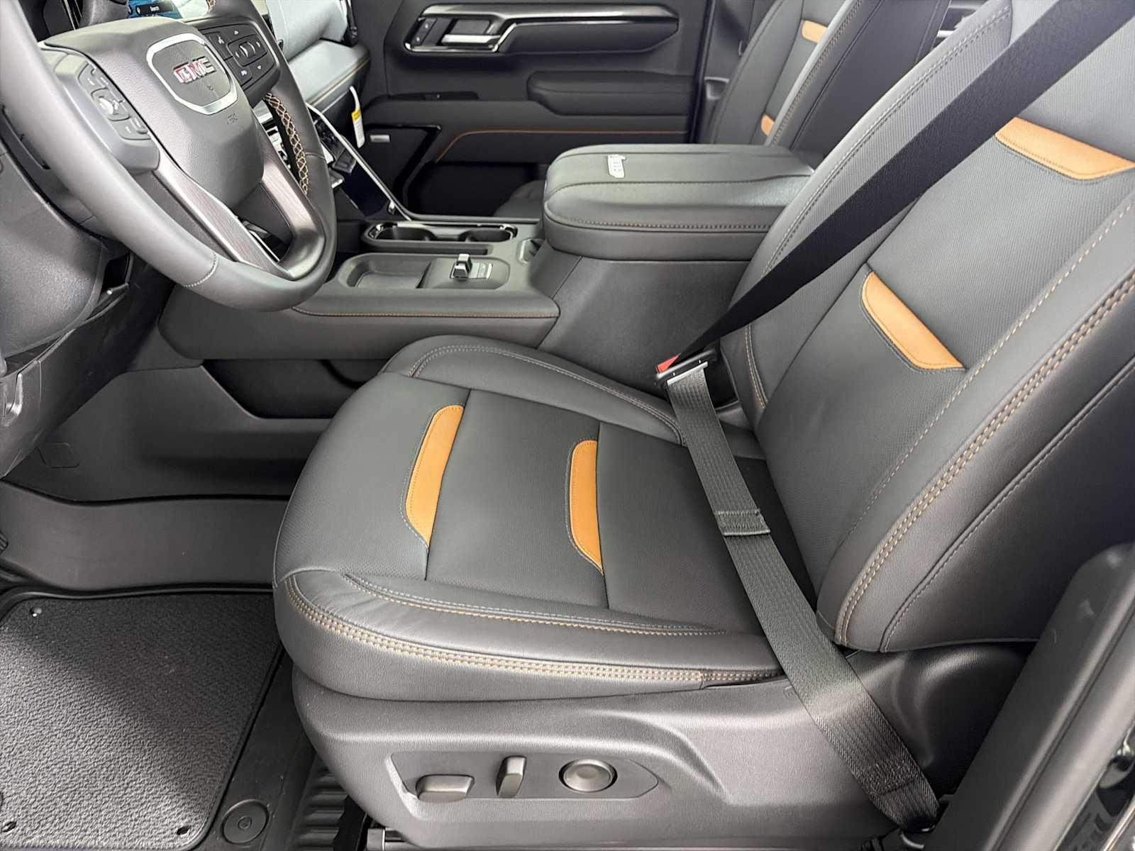 2026 GMC Sierra 2500HD AT4 - Photo 7