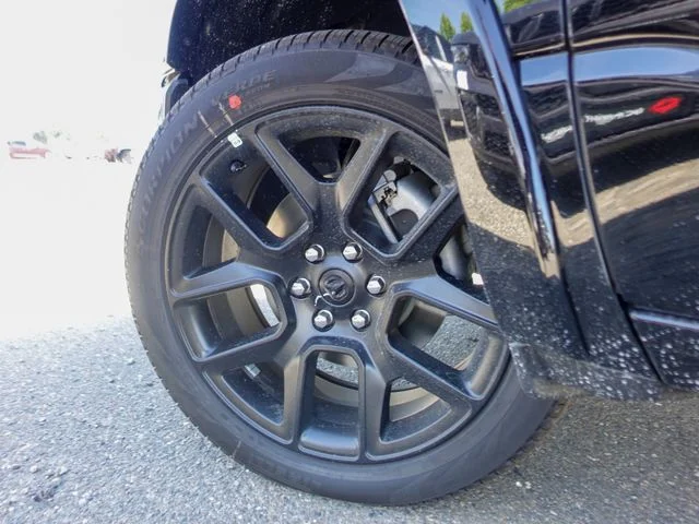 New 2026 Diamond Black Crystal Pearl-Coat Exterior Paint RAM Laramie image 11