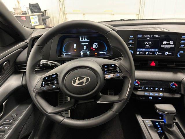 New 2026 Black Hyundai SEL Sport image 9