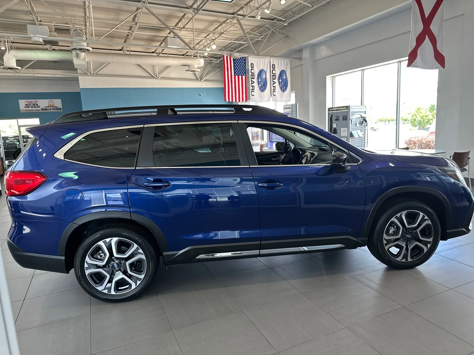 New 2026 SAPPHIRE BLUE PEARL Subaru Limited 7-Passenger image 7