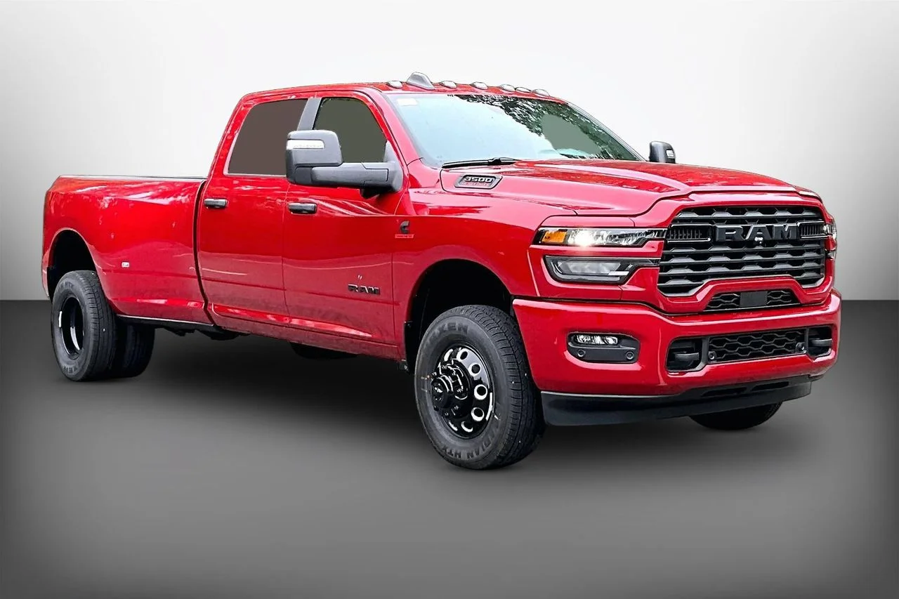 New 2026 Molten Red Pearl-Coat Exterior Paint RAM Big Horn image 1