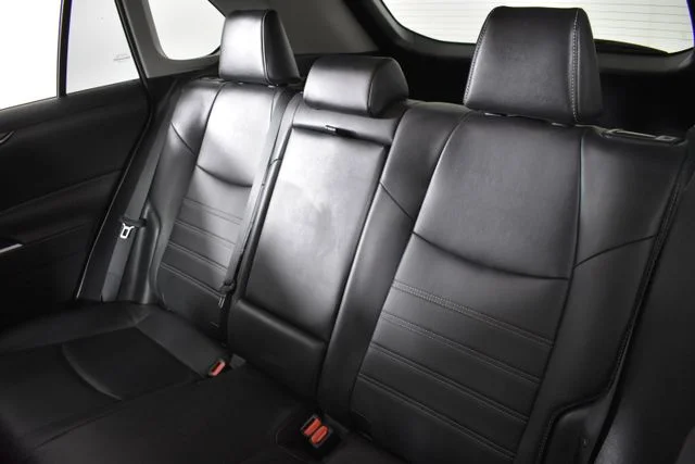 Used 2021 Black Toyota XLE Premium image 17