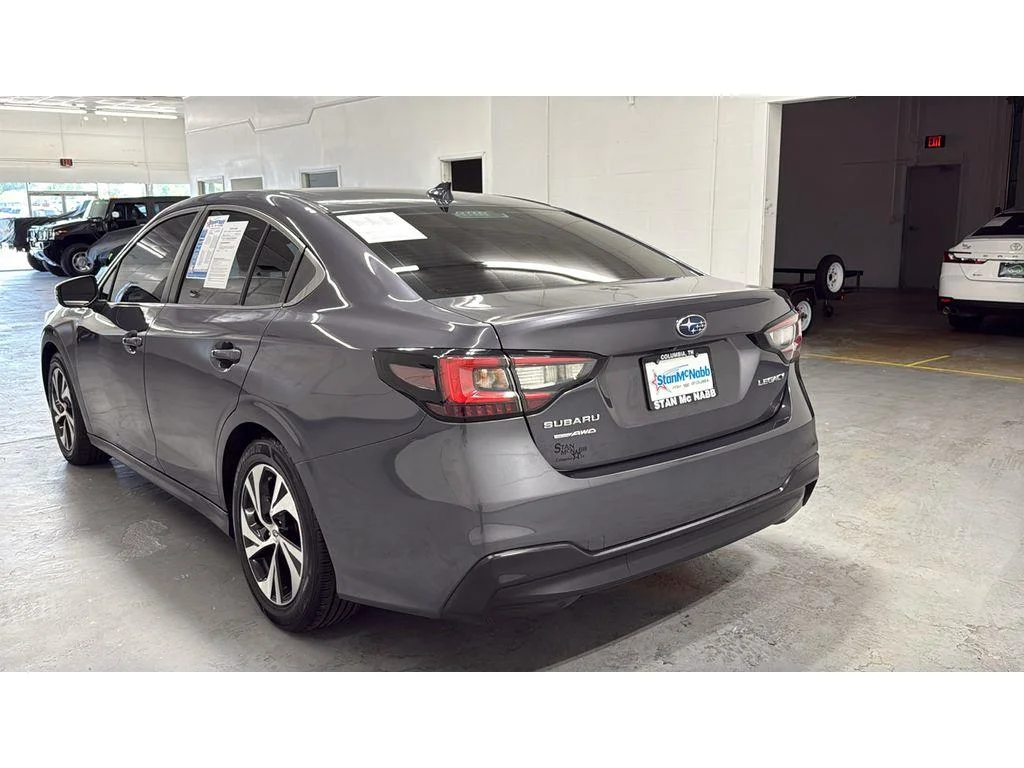 Used 2022 Magnetite Gray Metallic Subaru Premium AWD 2.5L image 9
