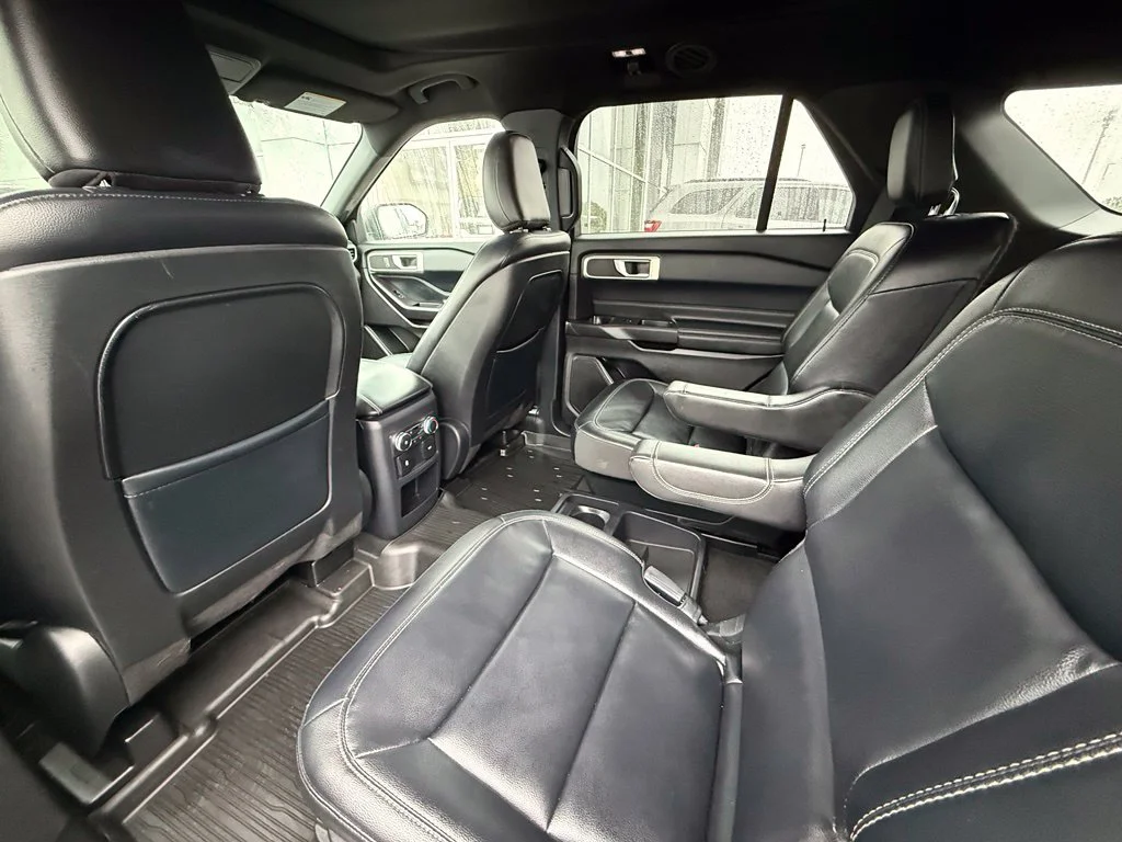 Used 2020 Gray Ford XLT image 24