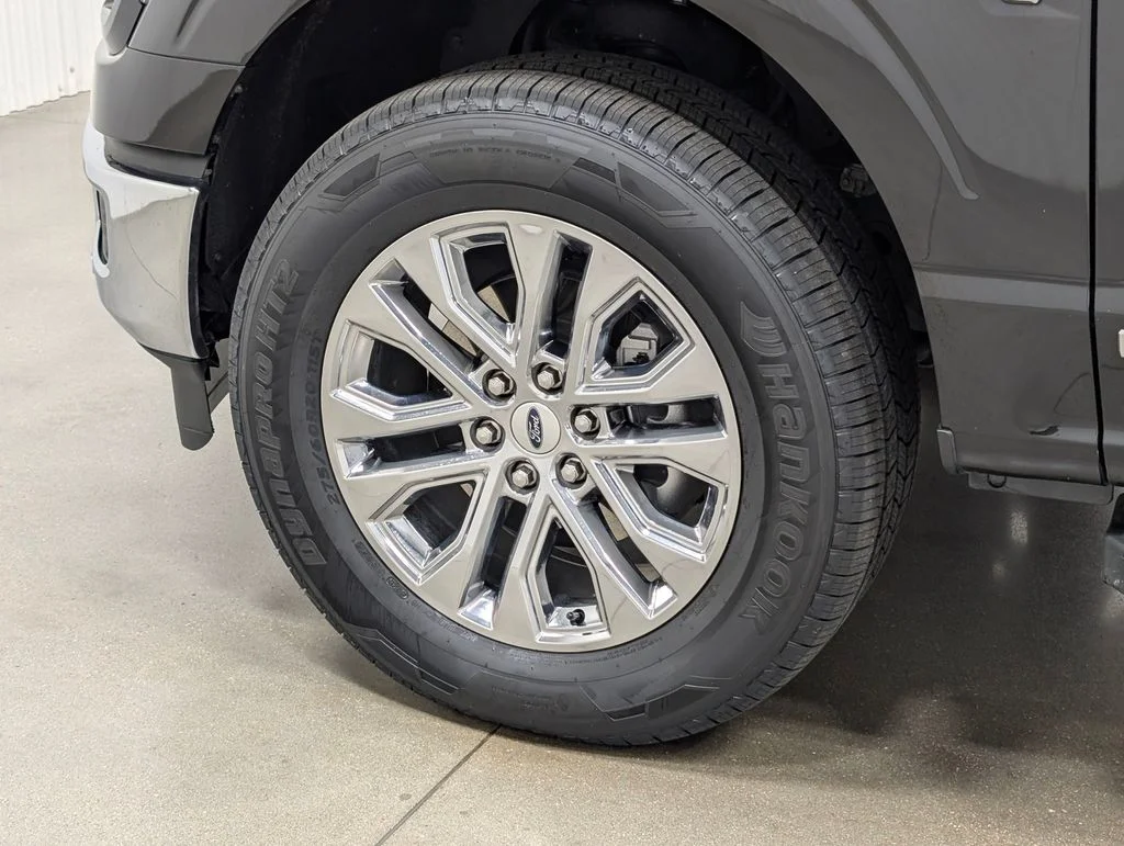 Certified Used 2024 Agate Black Metallic Ford XLT image 2