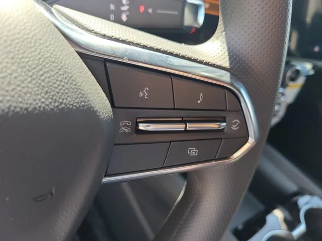 New 2025 Sterling Gray Metallic Chevrolet LT image 29