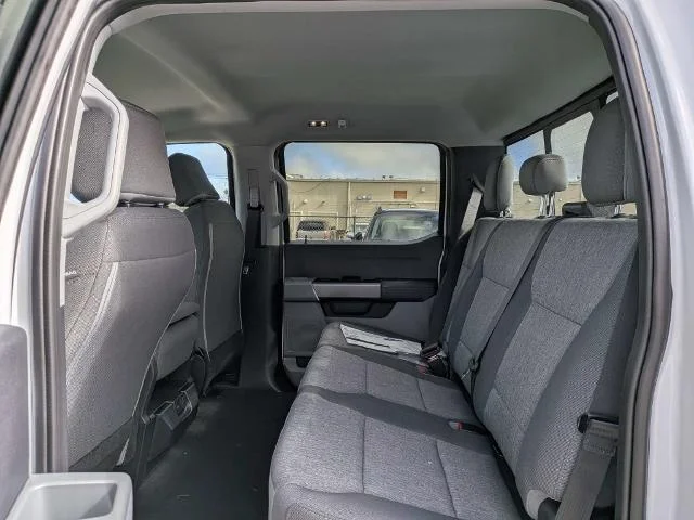 New 2026 Oxford White Ford F-250® XL image 43