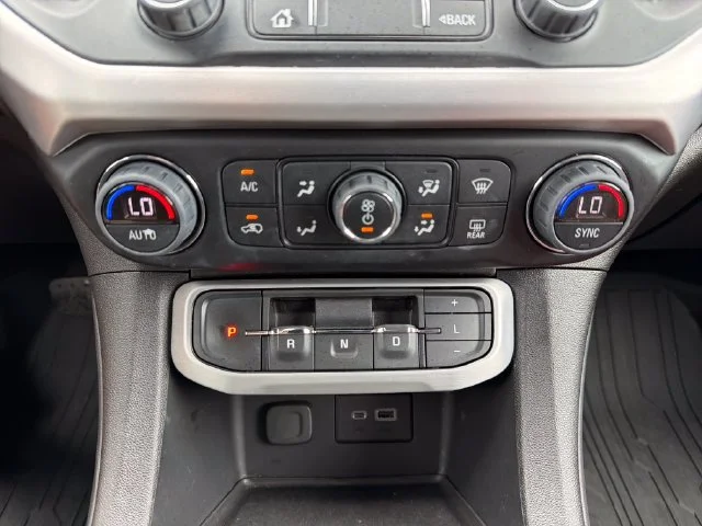 Used 2023 White GMC SLE image 14