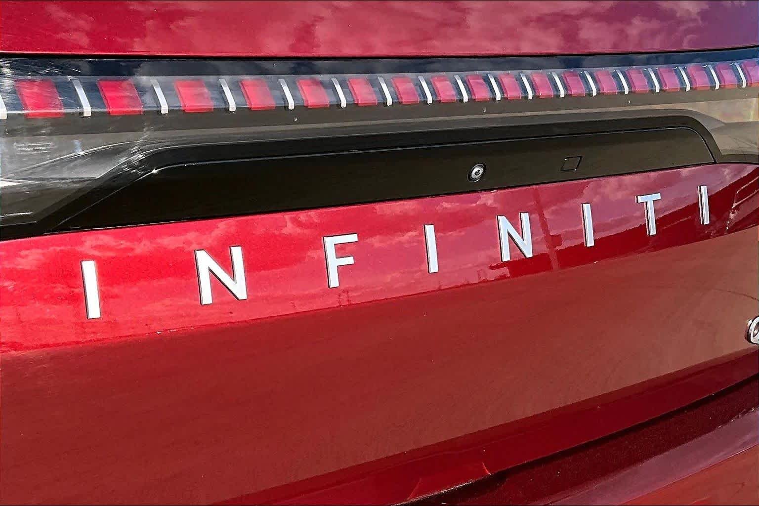Used 2025 Coulis Red INFINITI SENSORY image 30