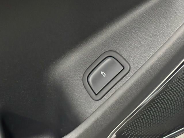 2026 GMC Acadia Denali - Photo 20