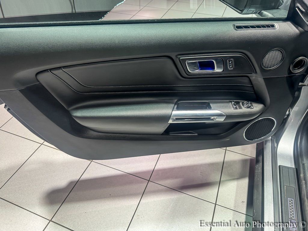 2023 FORD MUSTANG - Image 24