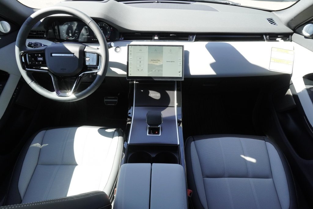 New 2026 Santorini Black Land Rover Hoxton Edition image 9