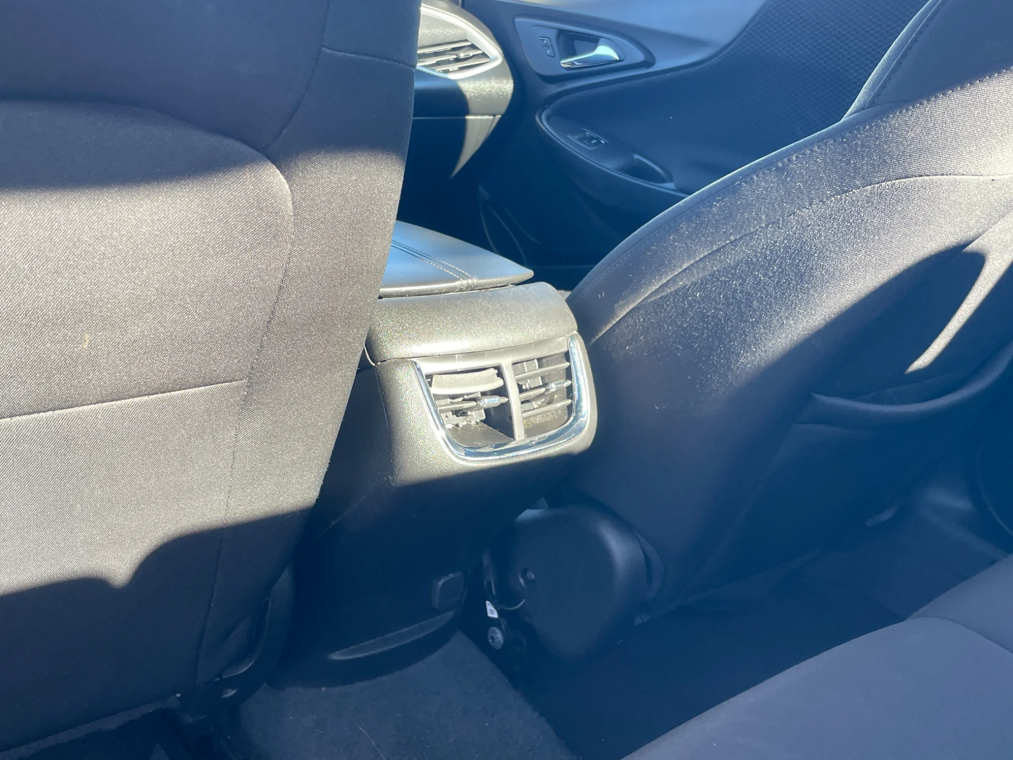 Used 2025 Mineral Gray Metallic Chevrolet LT image 22