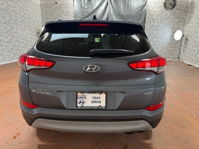 Used 2018 Coliseum Gray Hyundai Value image 5